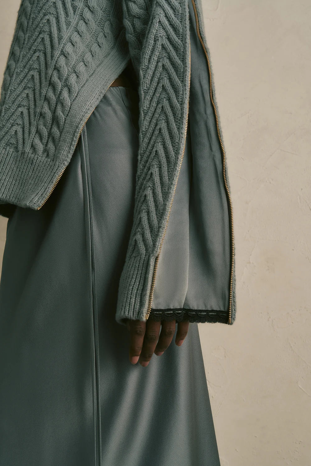 Semicouture Dolcevita con Trecce e Zip su Manica Donna